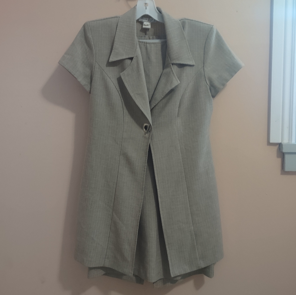 Retro dress with suit jacket